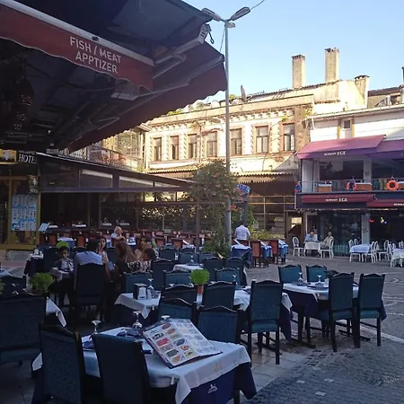 Yellow Bull בית אירוח *