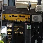 Yellow Bull 民宿