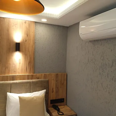Yellow Bull Homestay *